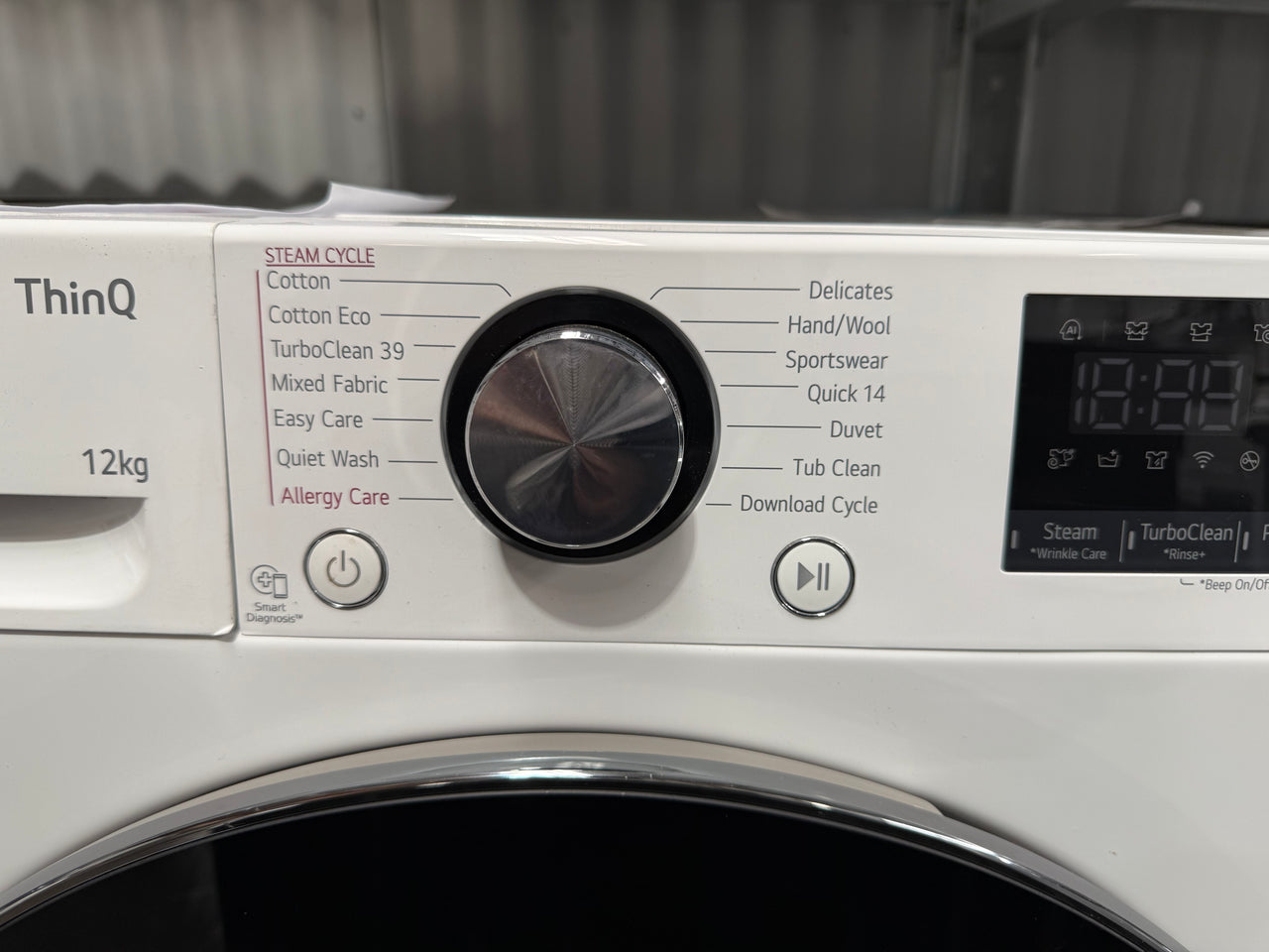 Factory second LG 12kg Front Load Washer Model: WV9-1412W