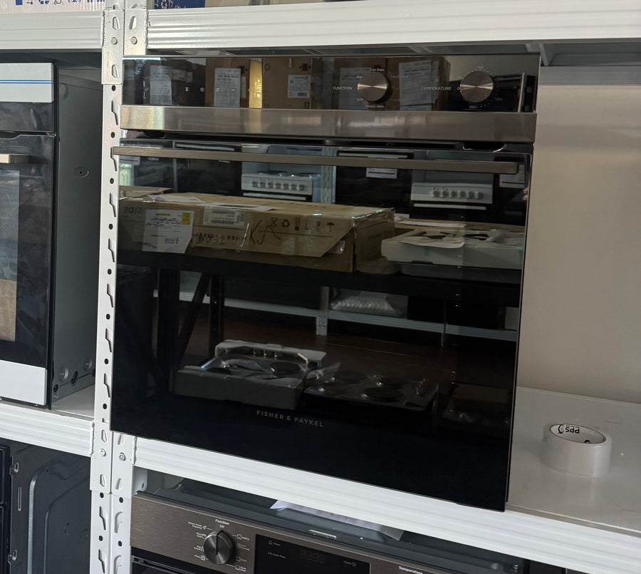 Factory second Fisher & Paykel 60cm Series 5 85L Built-In Oven – OB60SC7CEB1
