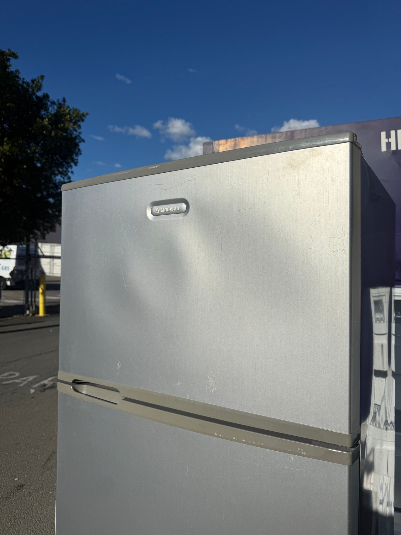 Second hand Simpson 390L Top Mount Fridge – STM3900MA