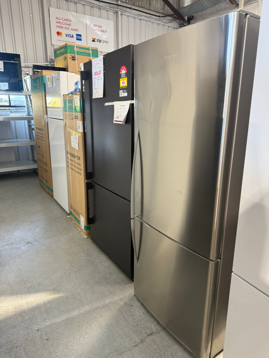 Second hand Fisher & Paykel 442L ActiveSmart™ Bottom Mount Fridge – Stainless Steel (E442B)
