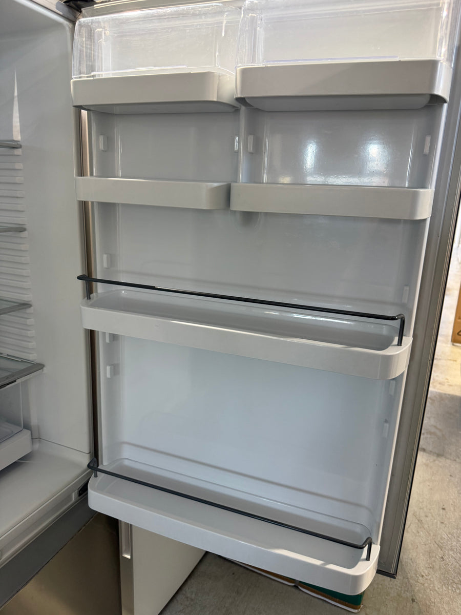 Second hand Fisher & Paykel 442L ActiveSmart™ Bottom Mount Fridge – Stainless Steel (E442B)