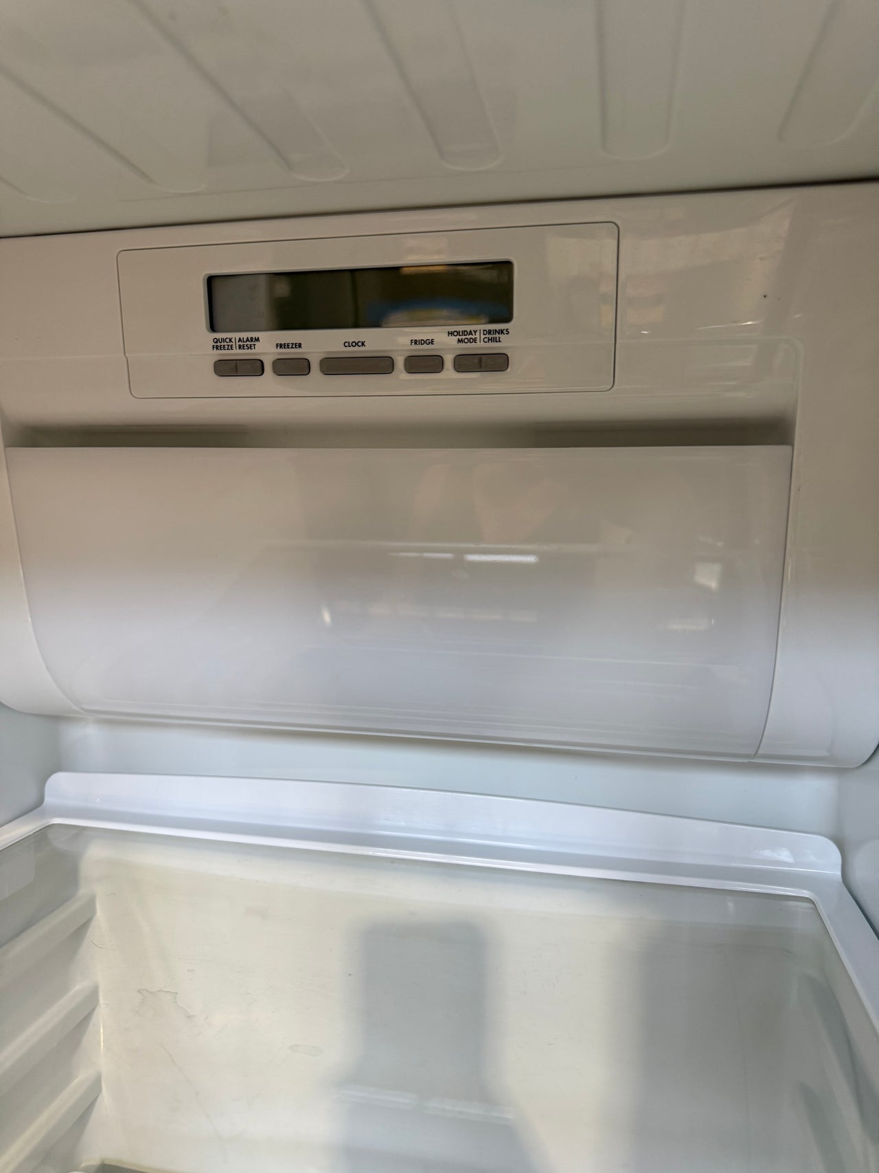 Second hand Westinghouse WSE6100SF – 610L Side-by-Side Refrigerator