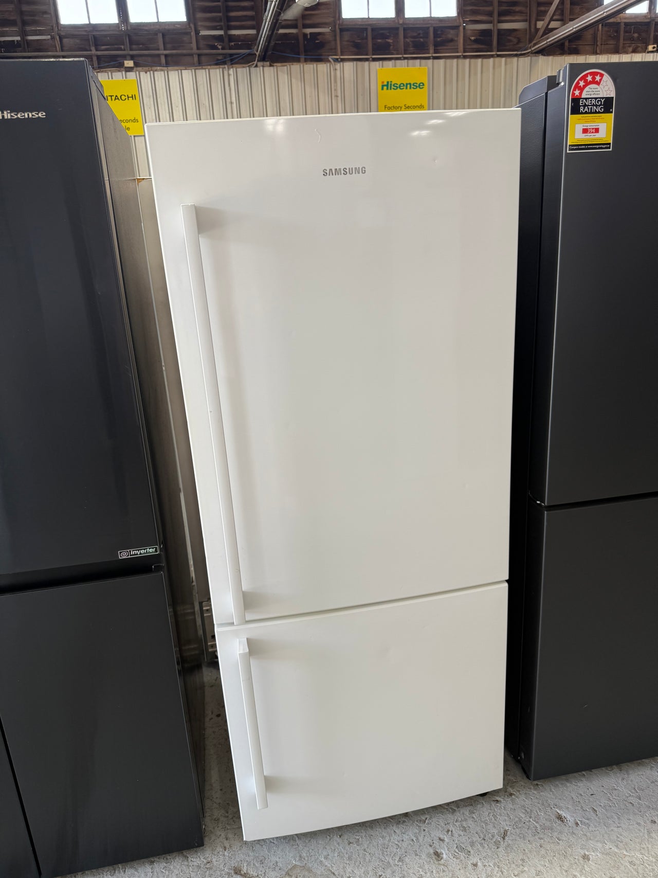 Second hand Samsung SRL457MW 458-liter bottom mount refrigerator