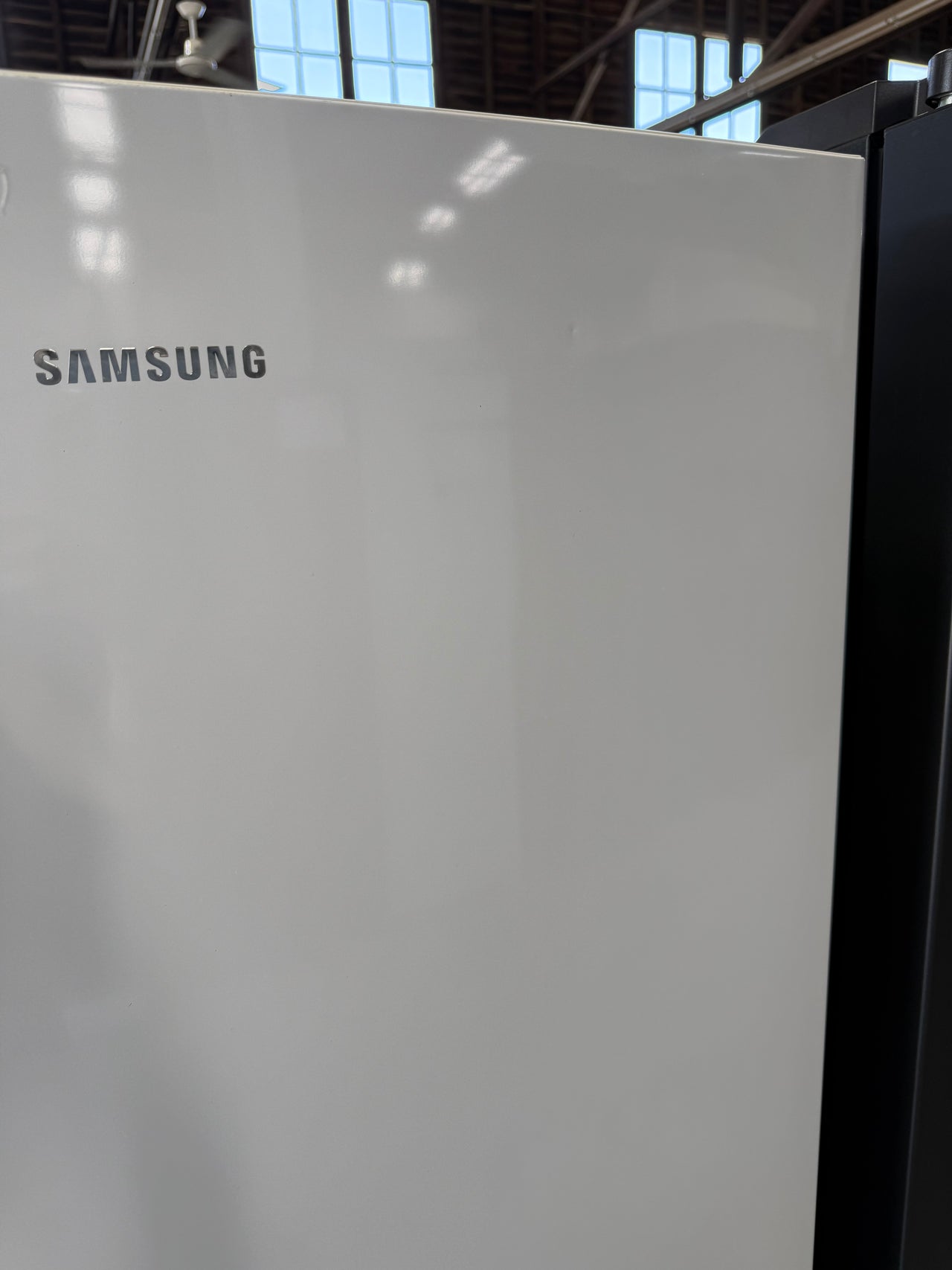 Second hand Samsung SRL457MW 458-liter bottom mount refrigerator