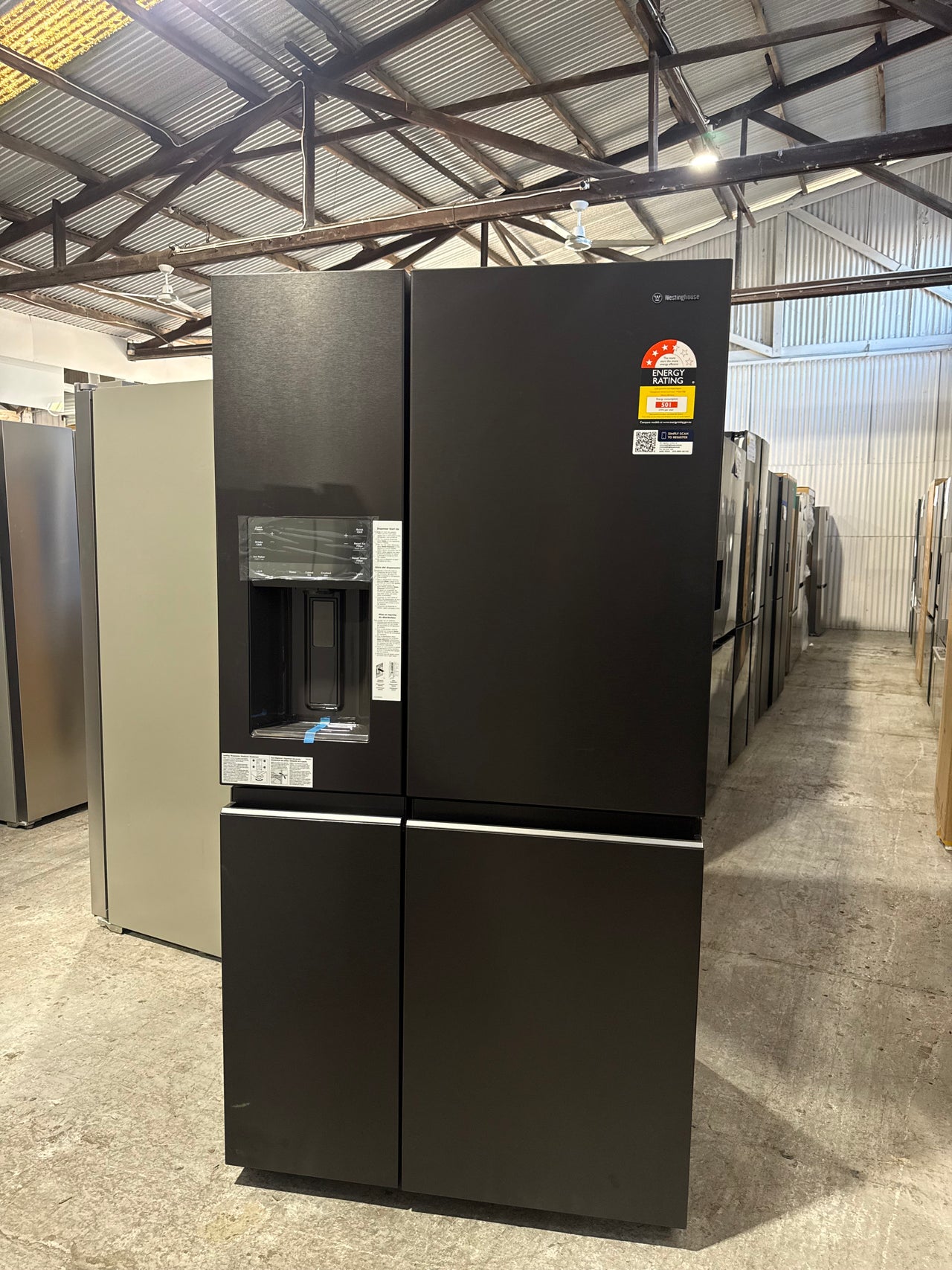 Transportation damaged Westinghouse 609L Quad Door Fridge – WQE6170BB