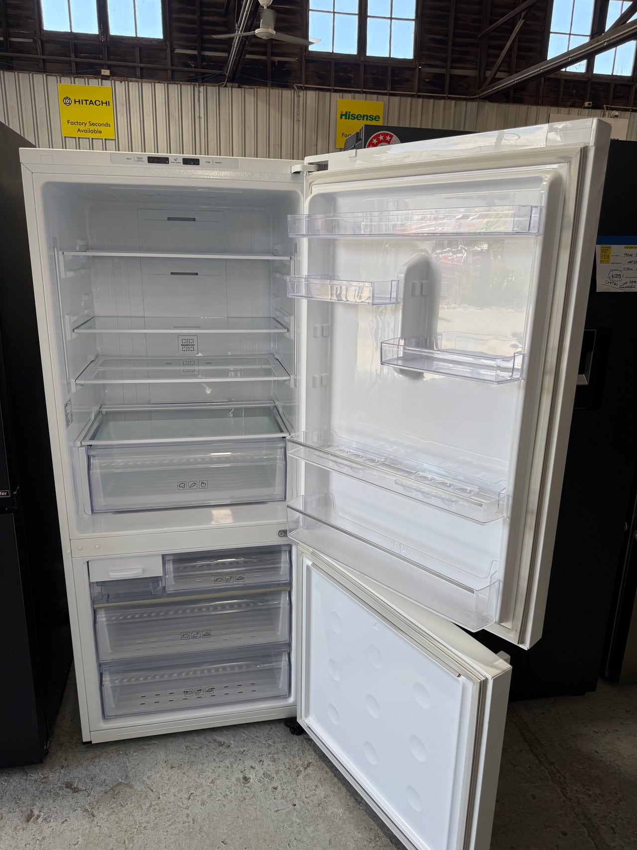 Second hand Samsung SRL457MW 458-liter bottom mount refrigerator