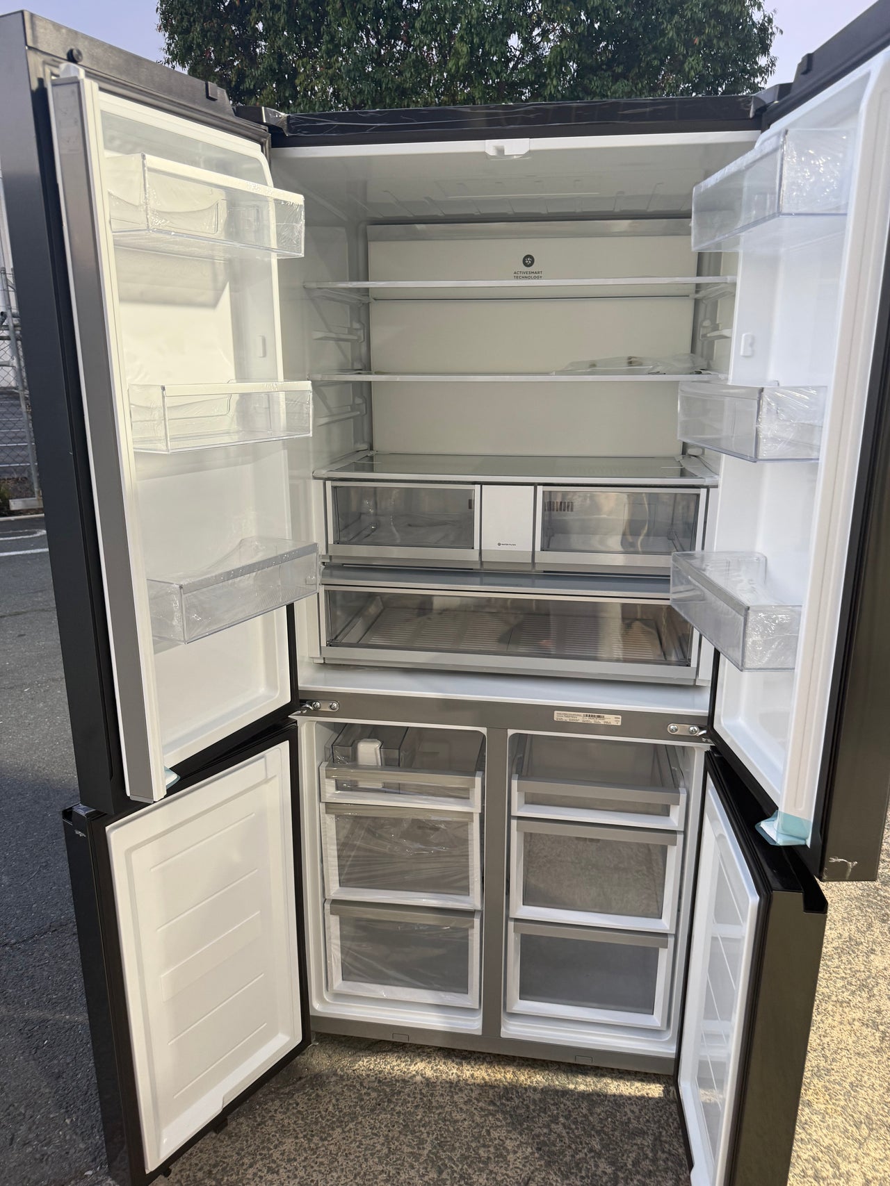 Factory second Fisher & Paykel RF730QNUVB1 690 L Quad Door Refrigerator – Black Stainless Steel with Ice & Water
