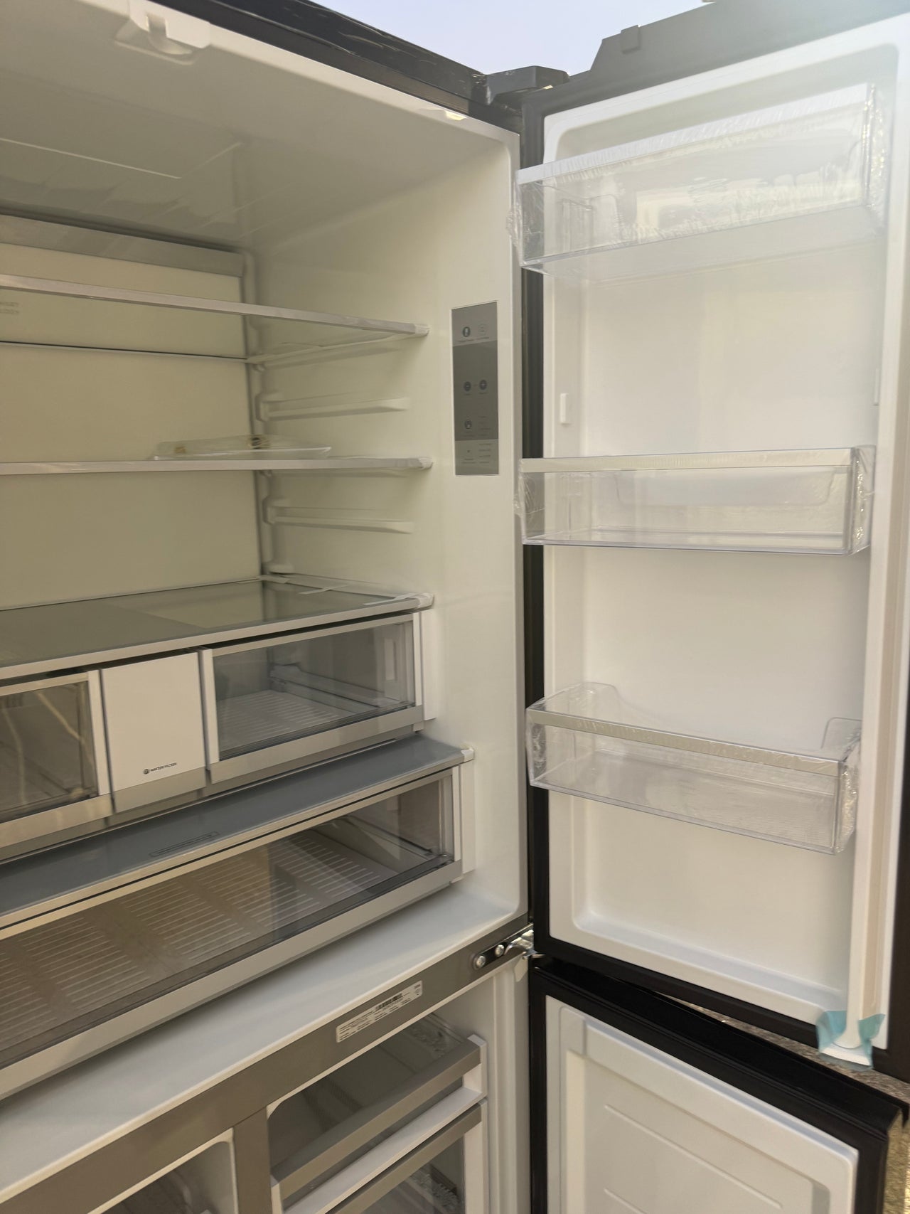 Factory second Fisher & Paykel RF730QNUVB1 690 L Quad Door Refrigerator – Black Stainless Steel with Ice & Water