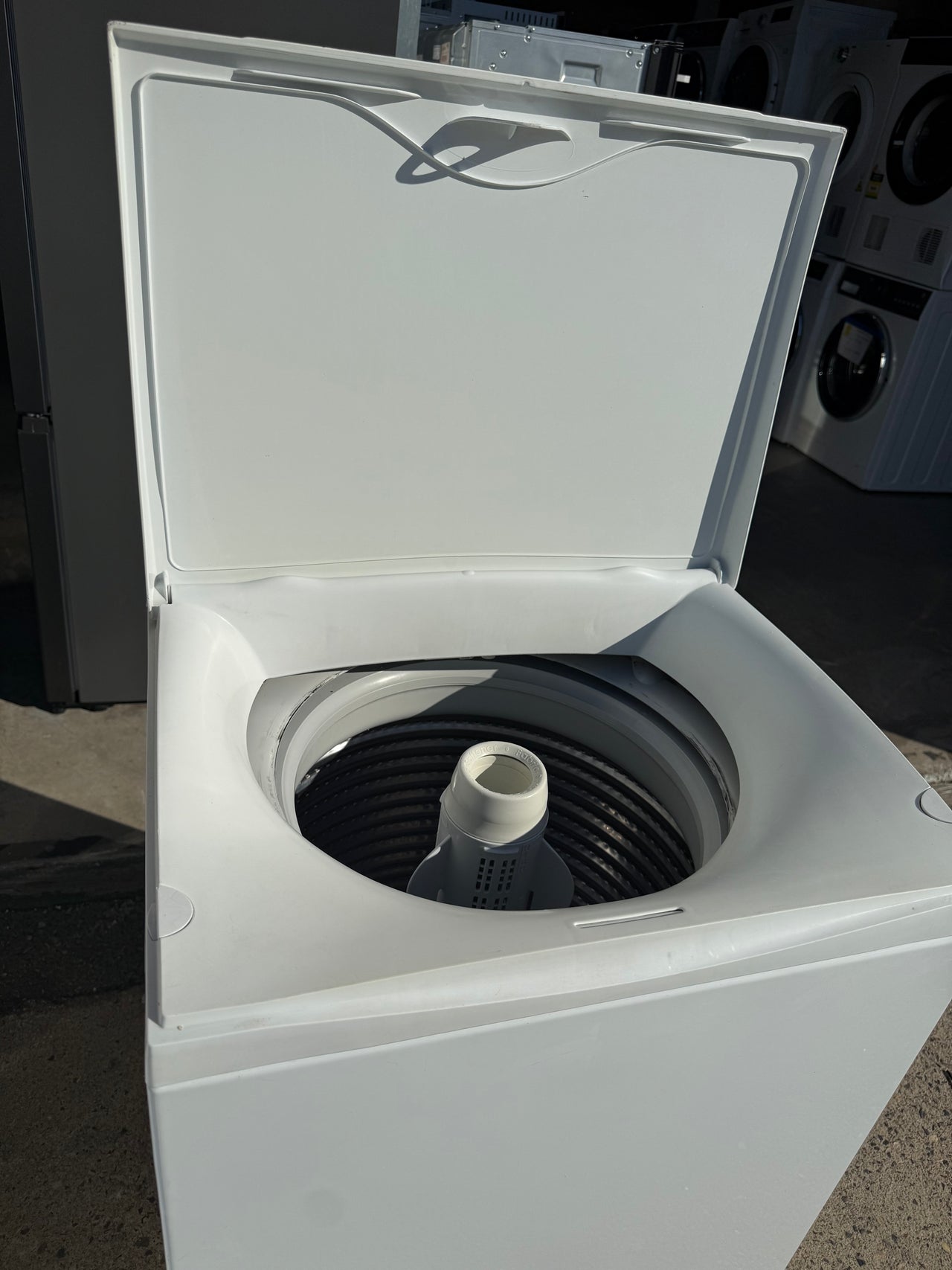 Second hand Fisher & Paykel 7kg Top Load Washing Machine WA70T60GW1