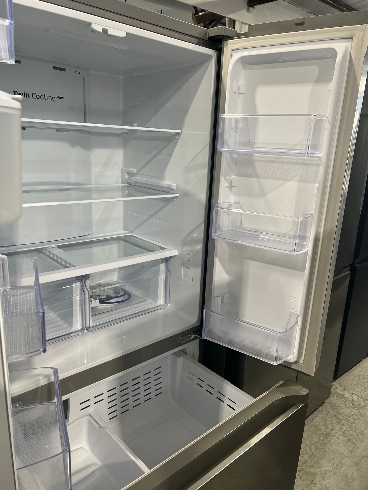 Transportation damaged Samsung 495L French Door Refrigerator  Model: SRF5300SD - Second Hand Appliances Geebung