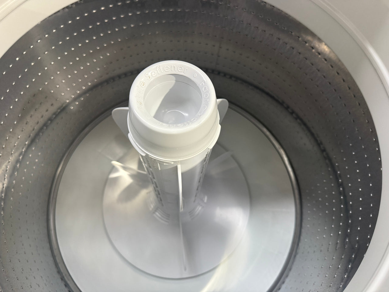 Second hand Electrolux 7.5 Kg Front Load Washing Machine EWF7524CDWA