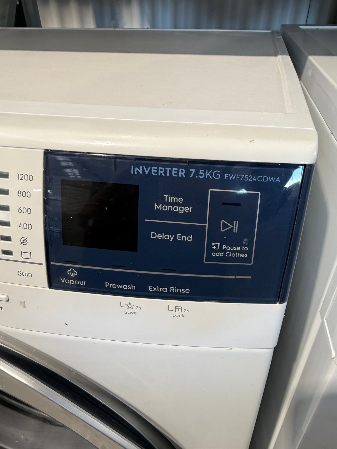 Second hand Electrolux 7.5 Kg Front Load Washing Machine EWF7524CDWA