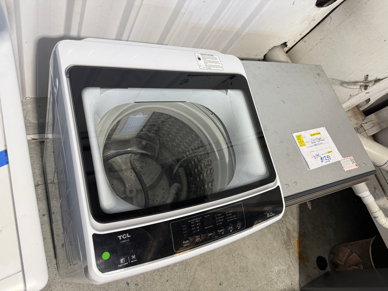 Factory second TCL F708TLW 8kg top load washing machine