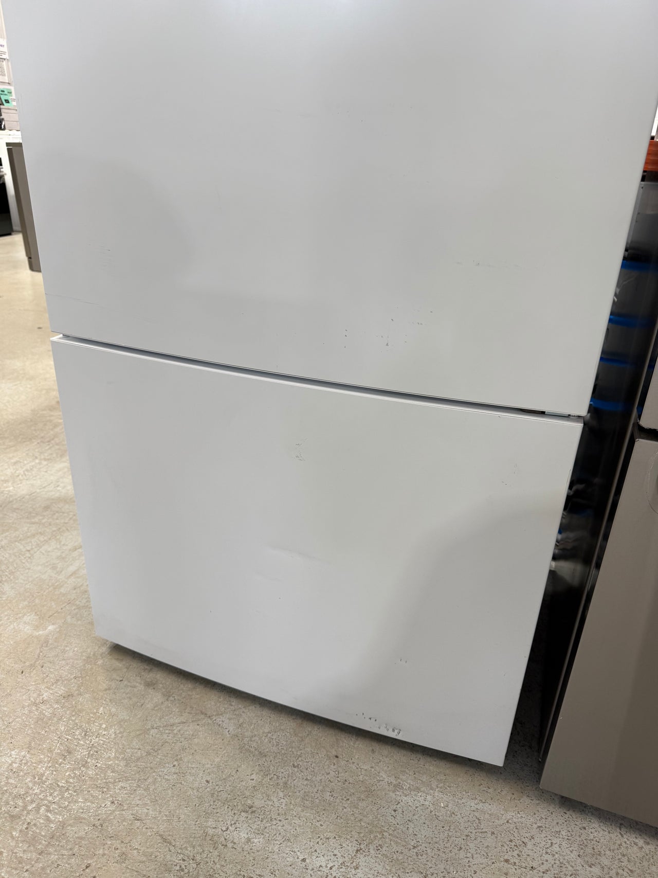 Factory second Haier 498L Bottom Mount Frost Free Fridge HRF520BW