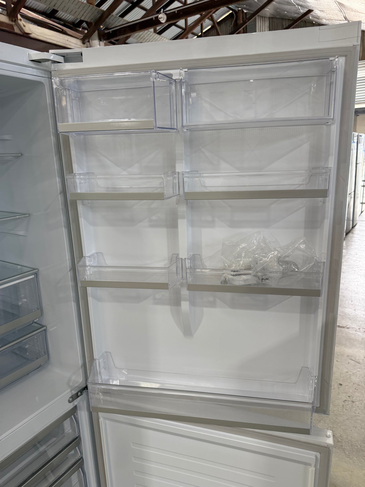 Factory second Haier 498L Bottom Mount Frost Free Fridge HRF520BW