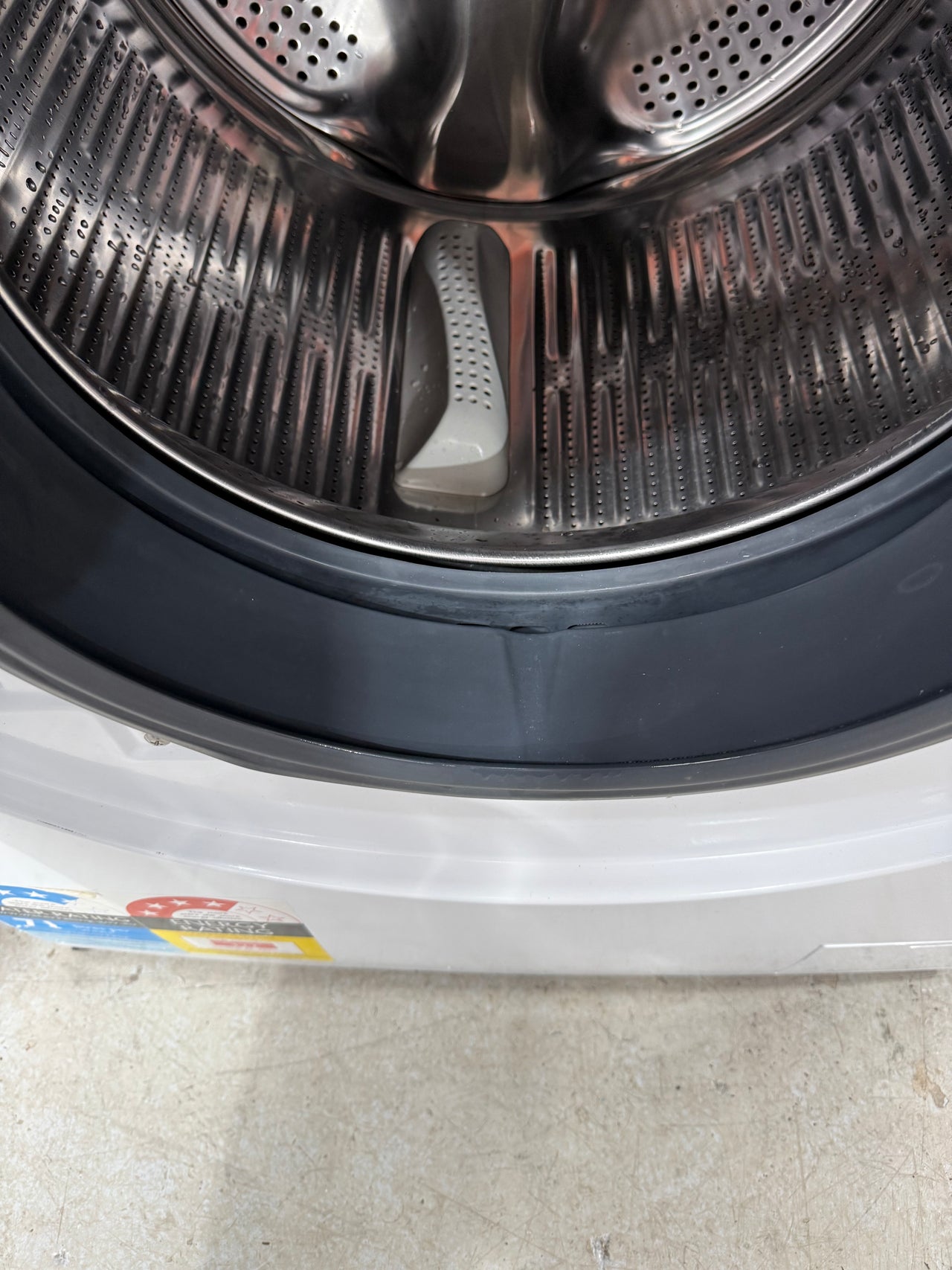Second hand Haier HWF90BW1 9kg front load washing machine