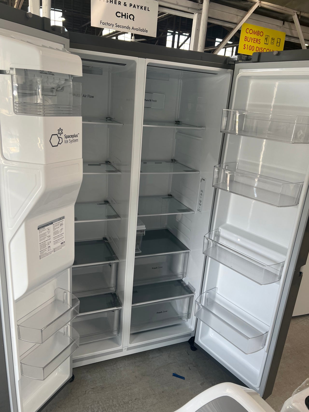 Transportation damaged LG 635L Side by Side Frost Free Non Plumbed Fridge GS-N635PL - Second Hand Appliances Geebung