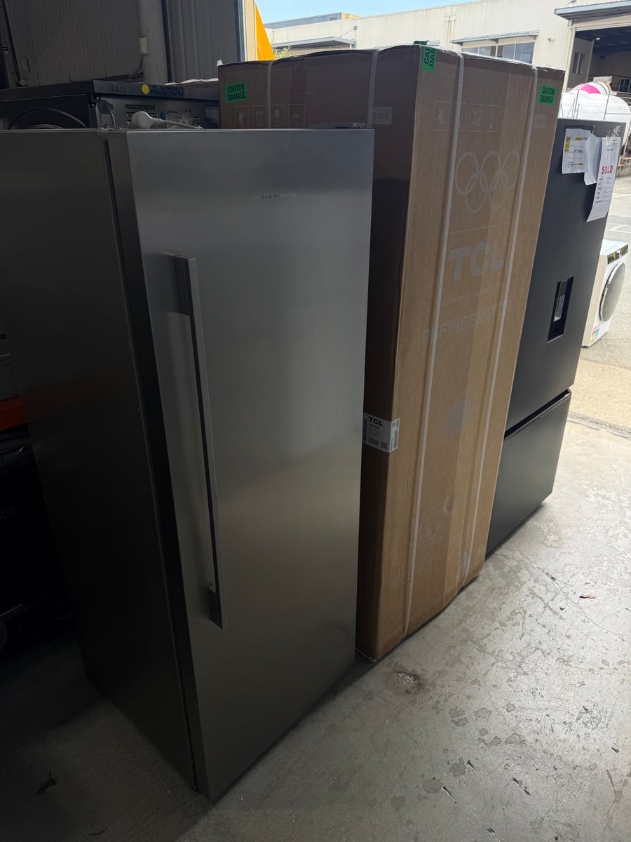 Second hand Fisher&Paykel 389L Upright Freezer – E388LXFD
