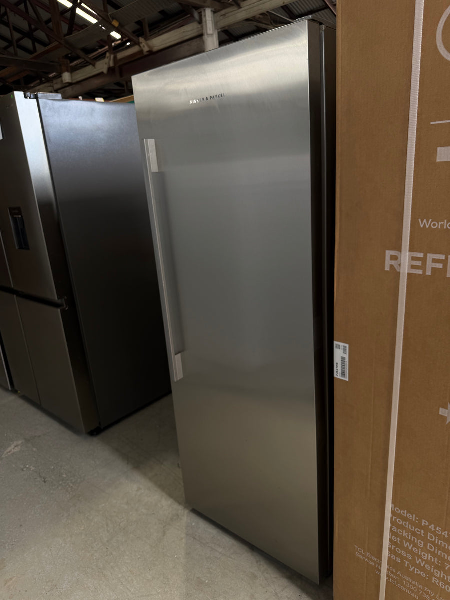 Second hand Fisher&Paykel 389L Upright Freezer – E388LXFD