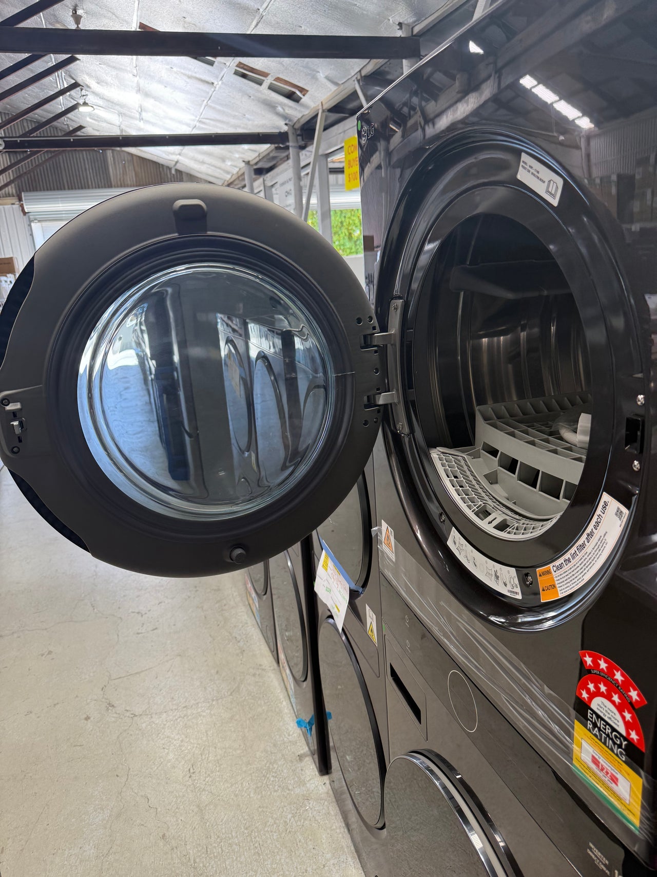Factory second LG WashTower™ 17kg Washer & 10kg Heat Pump Dryer Combo – Black Steel WWT1710-B