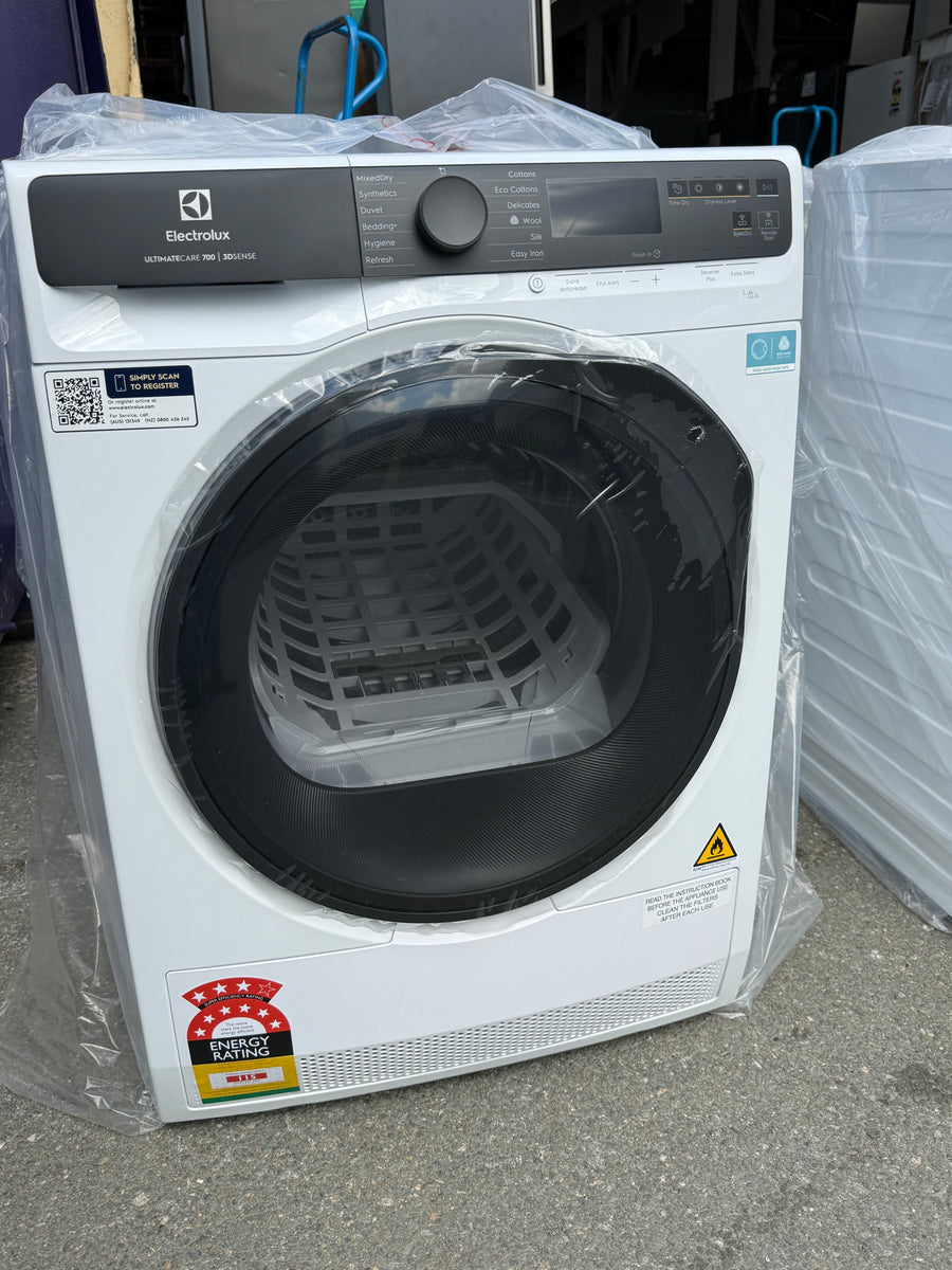 Factory second Electrolux 8kg UltimateCare 700 Heat Pump Dryer – EDH803R7WC