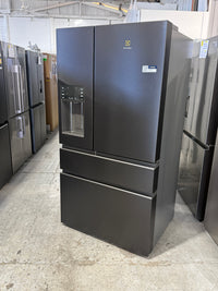 Thumbnail for Factory second Electrolux 609L 900 Series French Door Fridge – EHE6191BB