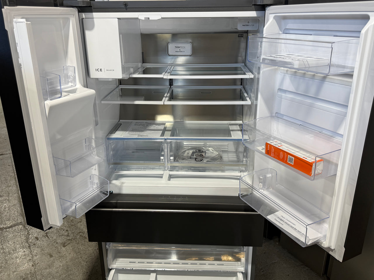 Factory second Electrolux 609L 900 Series French Door Fridge – EHE6191BB