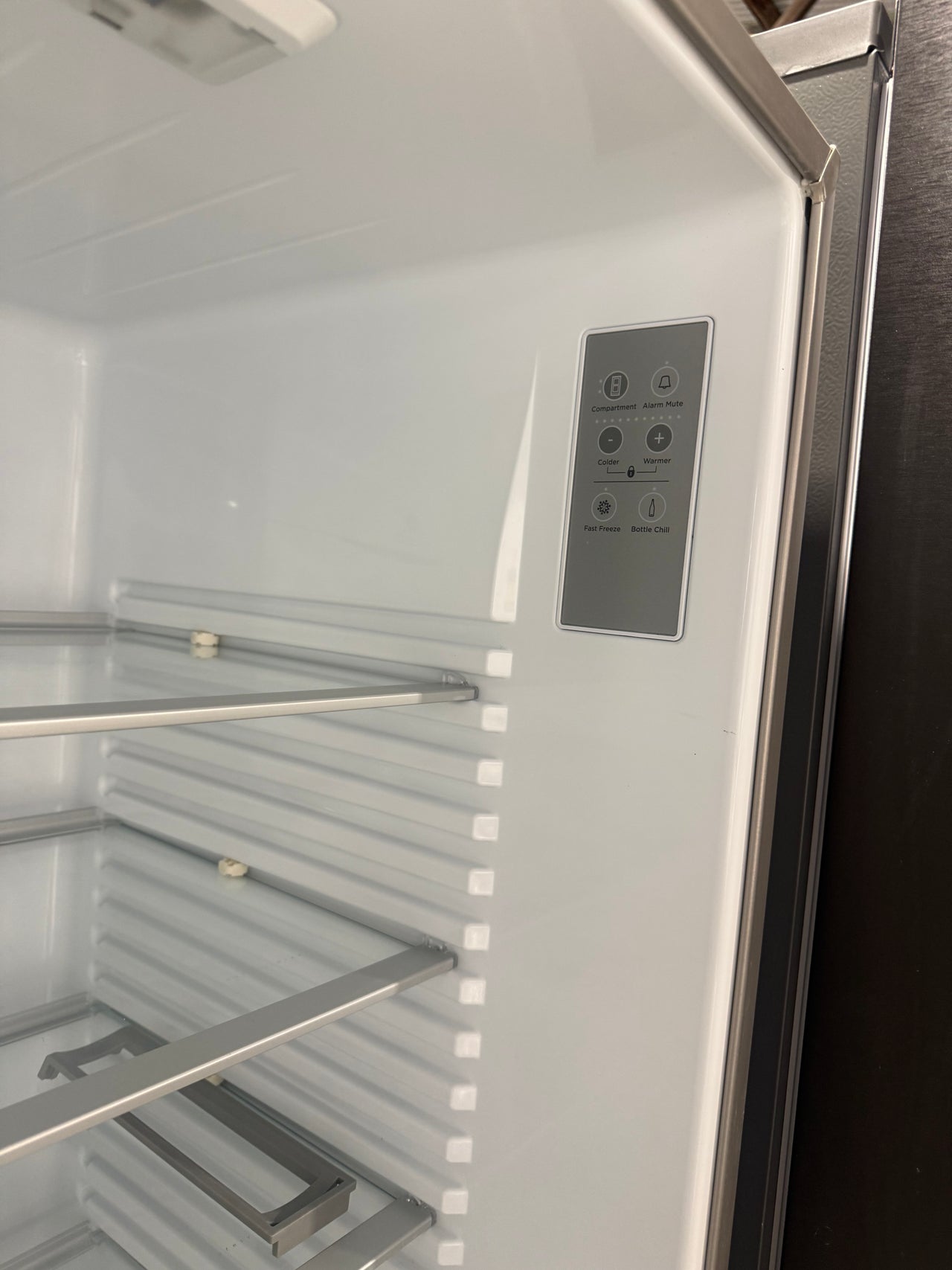 Second hand Fisher&Paykel 519L ActiveSmart™ Bottom Mount Refrigerator – Stainless Steel E522BLX4