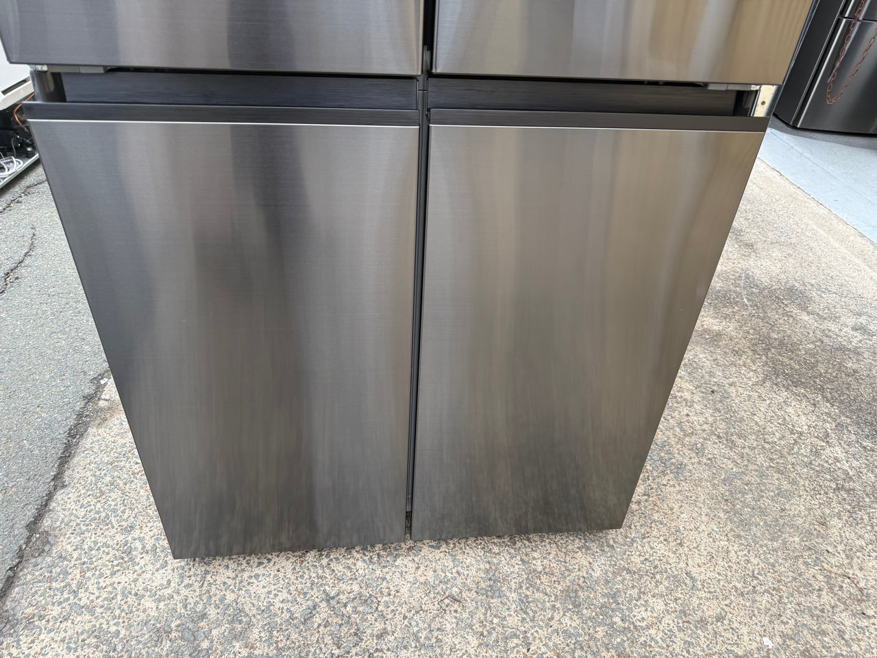 Factory Second Fisher&Paykel 498L Quad Door Refrigerator Model: RF500QNB1
