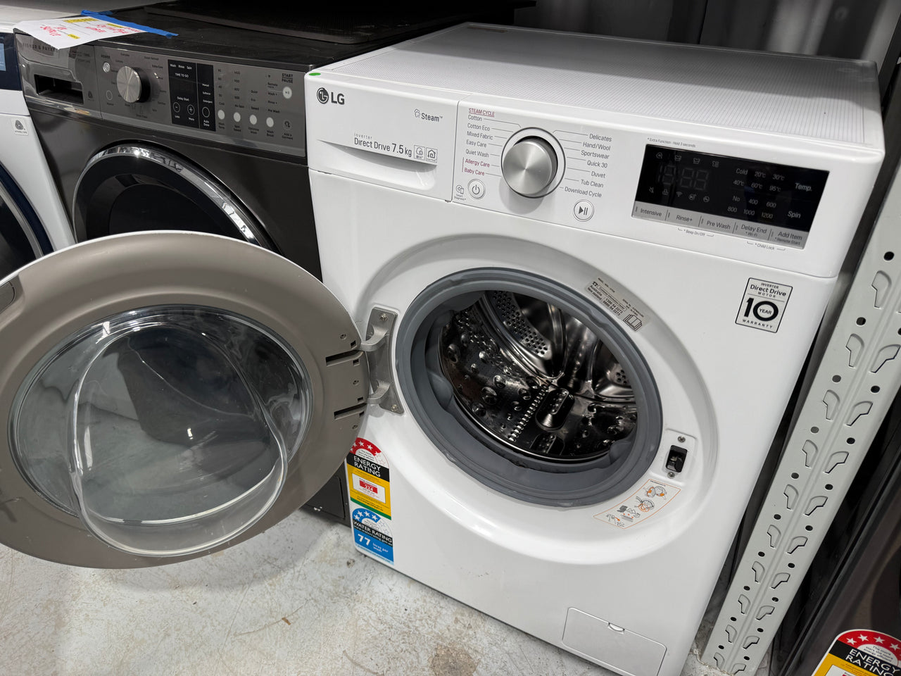 Second hand LG Series 5 7.5 kg Front Load Washer – Steam WV5‑1275W