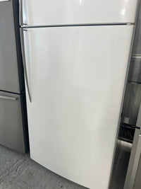 Thumbnail for Second hand 517l Fisher&Paykel E521T top mounted refrigerator - Second Hand Appliances Geebung