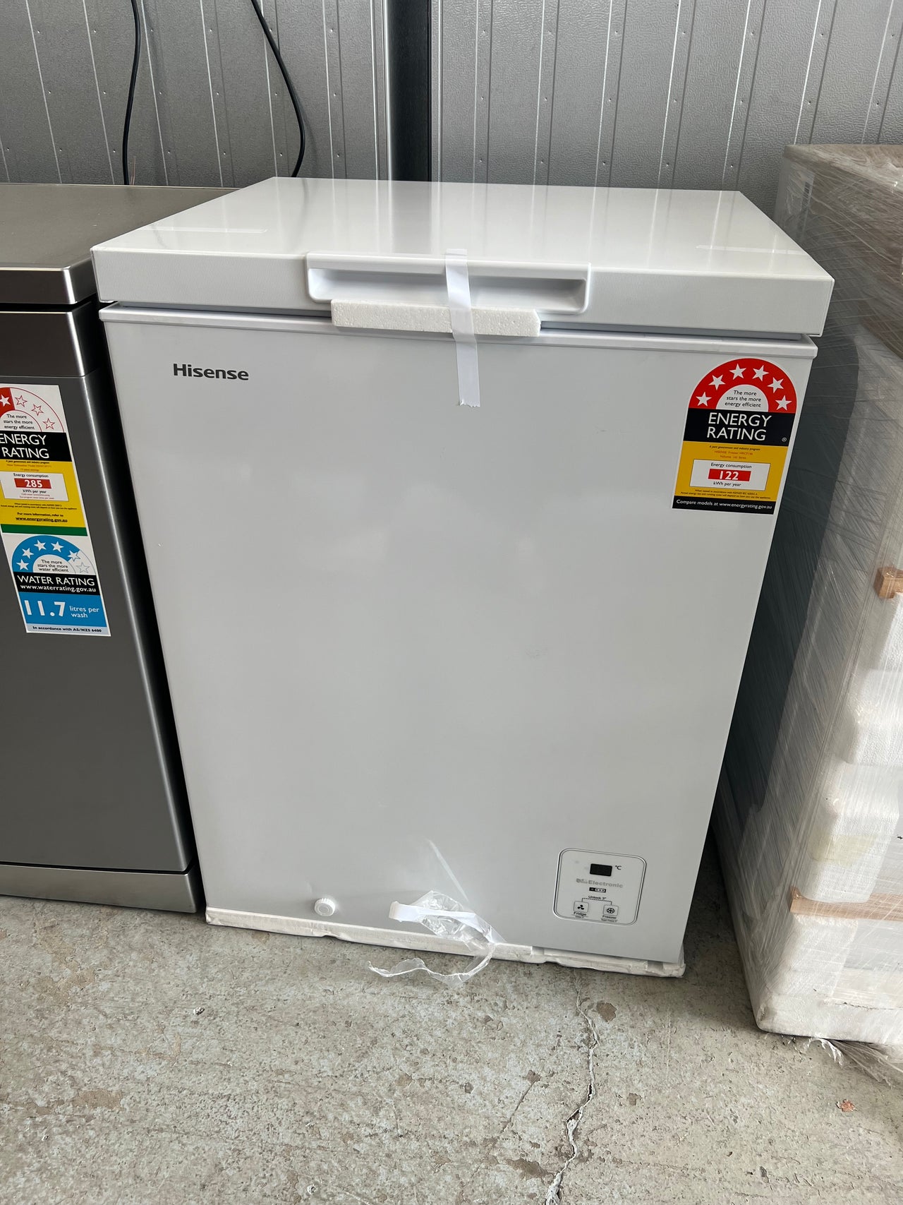 Transportation damaged Hisense 145L Hybrid Chest Freezer HRCF146 - Second Hand Appliances Geebung