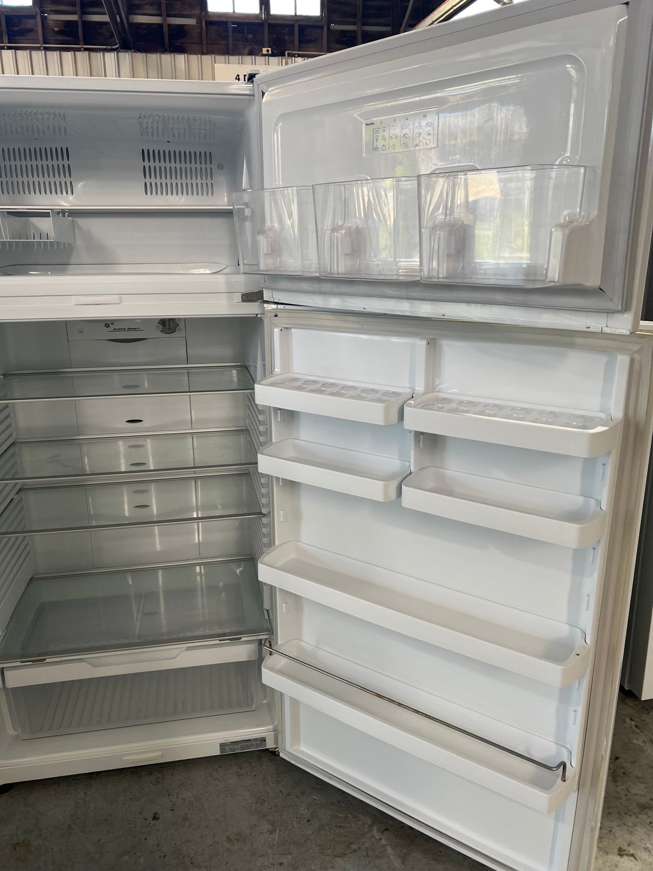 Second hand 517l Fisher&Paykel E521T top mounted refrigerator - Second Hand Appliances Geebung