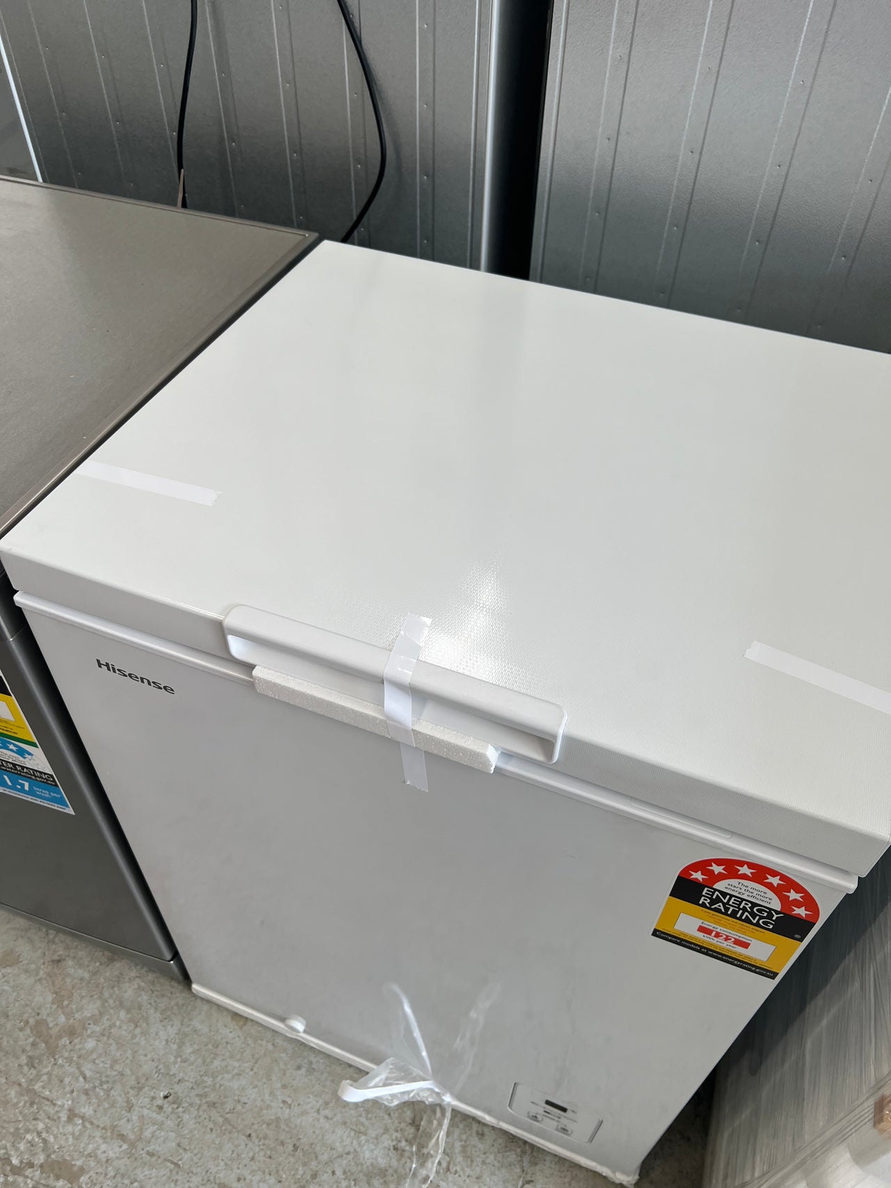 Transportation damaged Hisense 145L Hybrid Chest Freezer HRCF146 - Second Hand Appliances Geebung