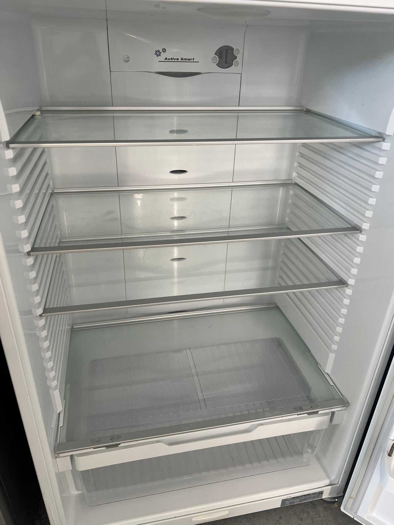 Second hand 517l Fisher&Paykel E521T top mounted refrigerator - Second Hand Appliances Geebung