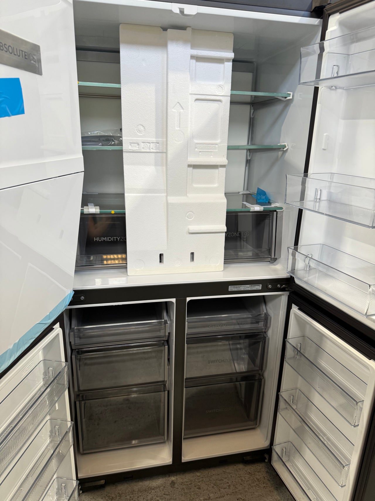 Factory second Haier 601L 600 Series Quad Door Refrigerator Freezer – Matte Black, Ice & Water  Model: HRF680YZC