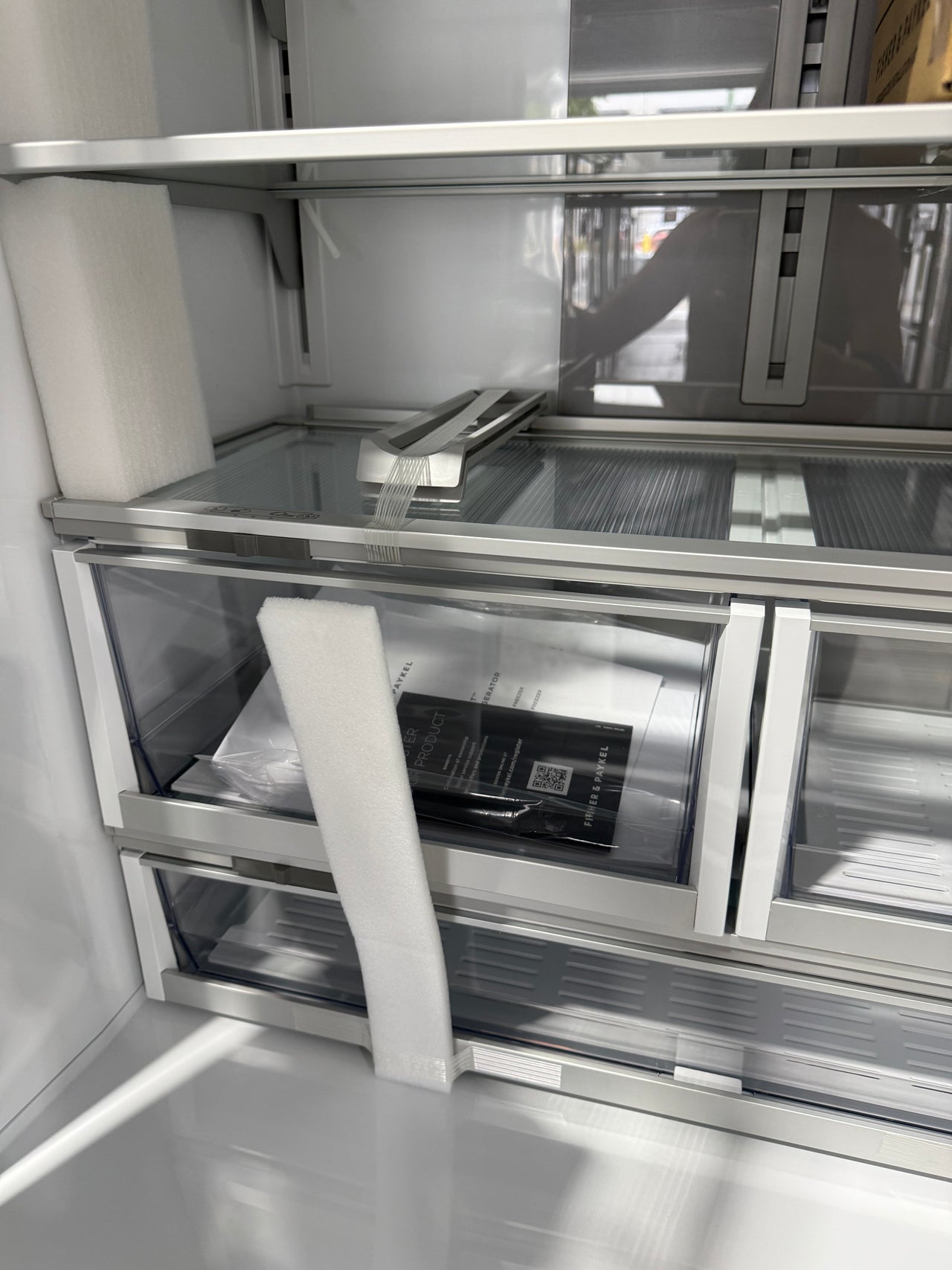 Factory second Fisher &Paykel RS90A1 476L Integrated French Door Fridge – Premium Built-In Refrigerator for Modern Kitchens