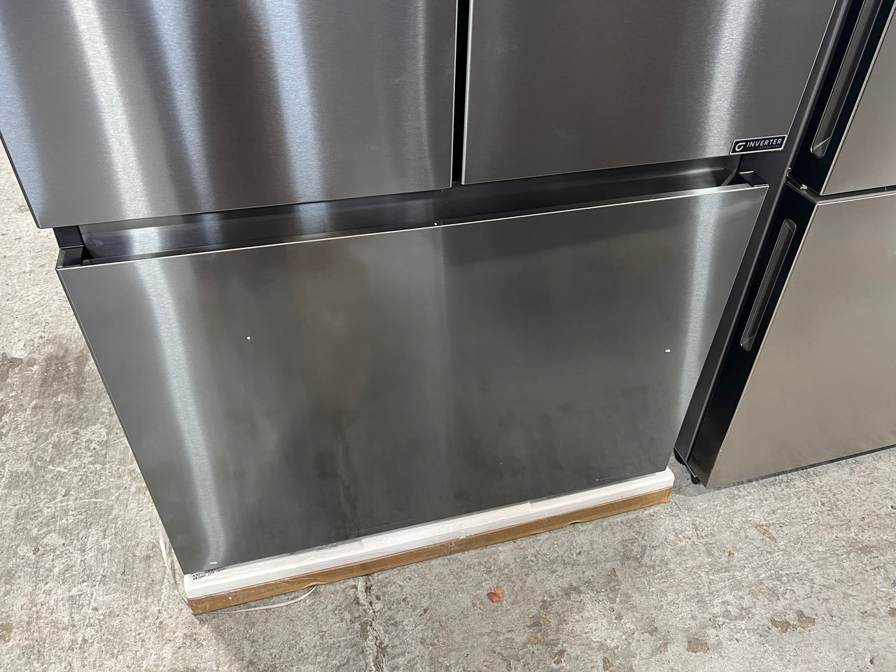 Transportation damaged Hisense 634L French Door Refrigerator Model: HRFD634BW - Second Hand Appliances Geebung