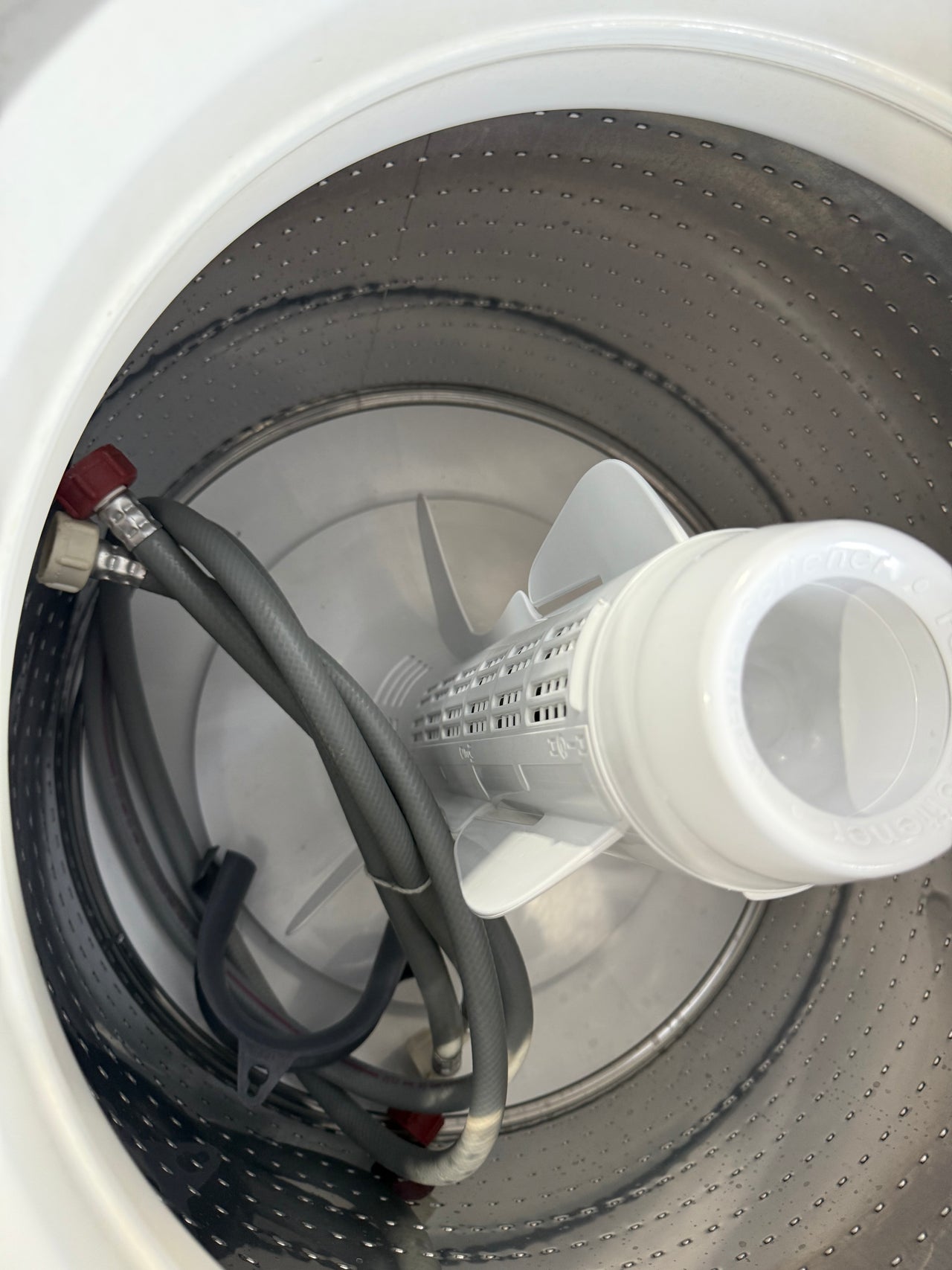 Second hand Fisher & Paykel 8.5kg Top Load Washing Machine – White WA8560G1