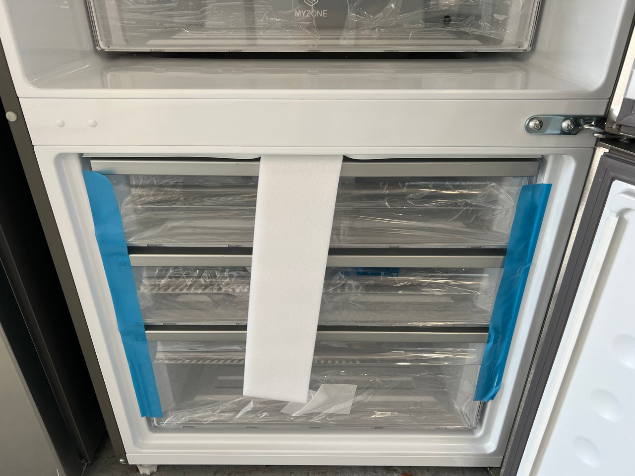 Factory Second/Carton damaged HAIER 419L BOTTOM MOUNT FRIDGE Model