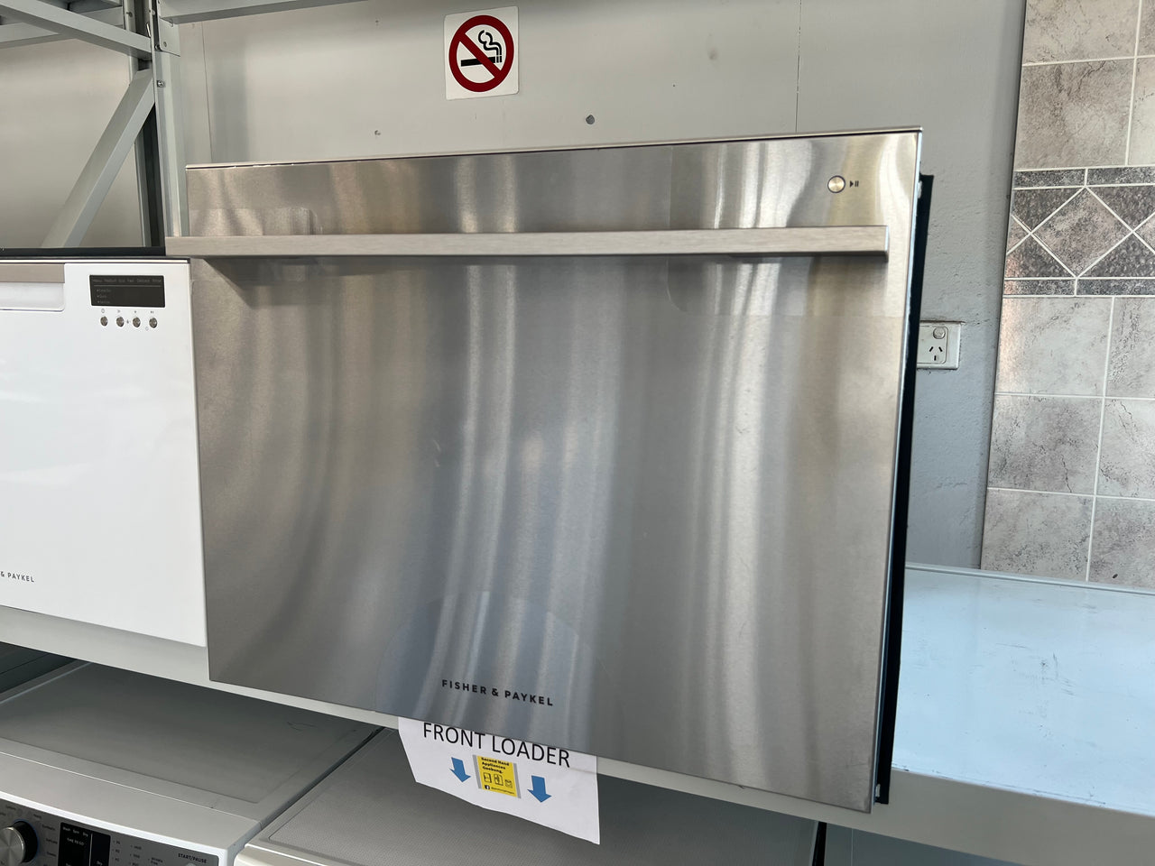 Factory second Fisher & Paykel Tall Single DishDrawer Dishwasher Stainless Steel DD60SDFTX9 - Second Hand Appliances Geebung