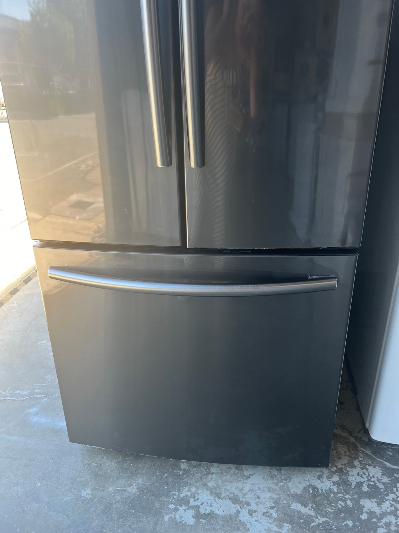 Second hand 635L French Door Refrigerator SRF625BLS RF220NCTASG/SA