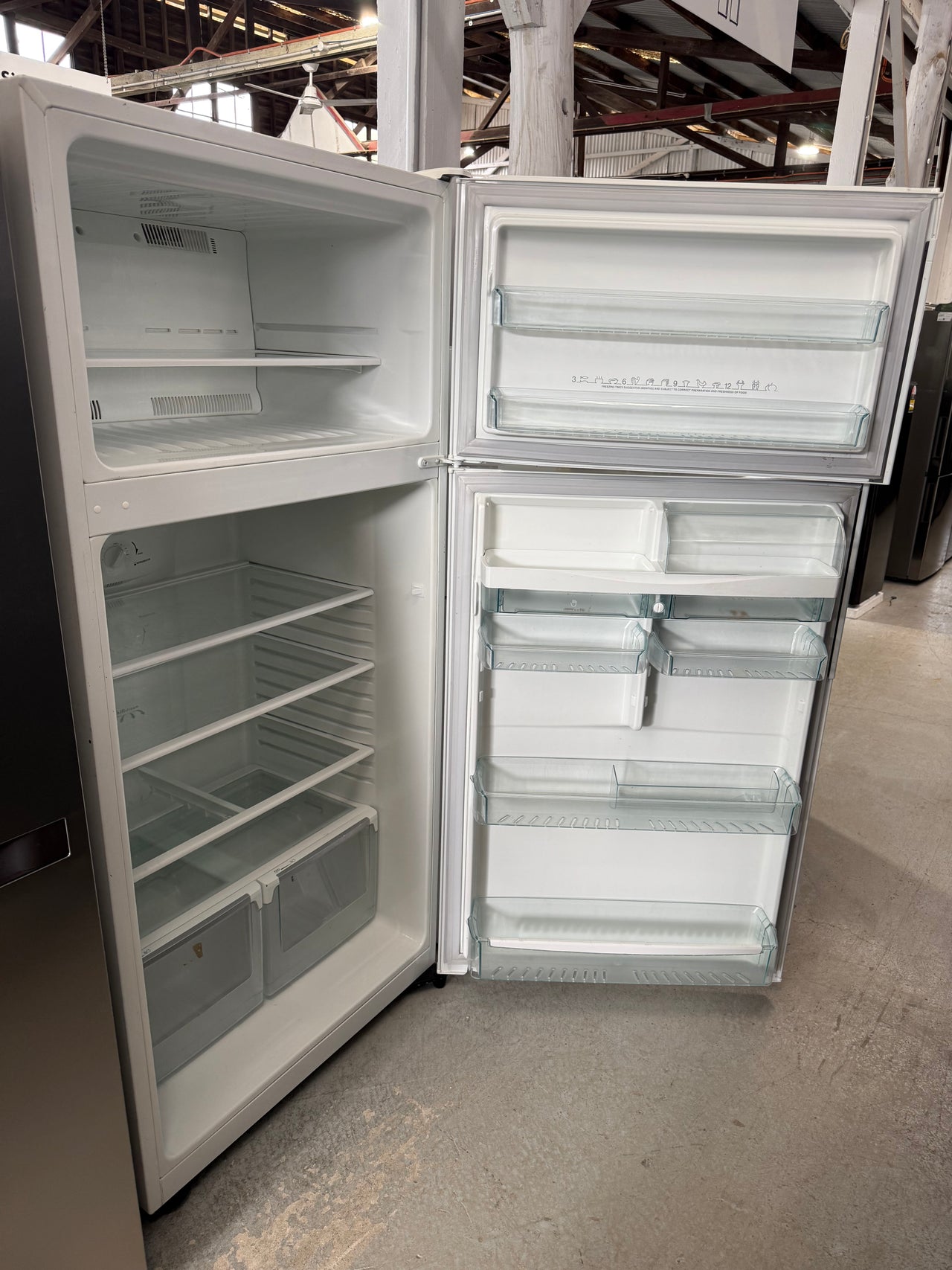 Second hand Westinghouse 520 L Top-Mount Refrigerator – White (Model WTM5200WBR)