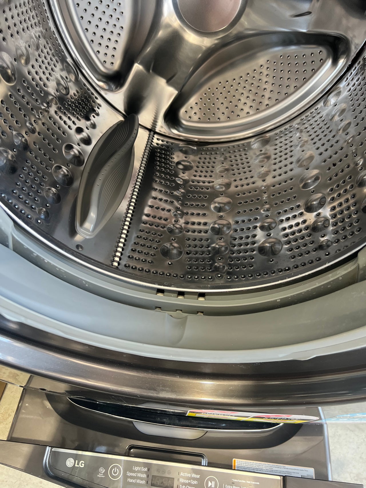 Second hand LG 16kg-9kg Combo Washer Dryer WXLC-1116B with LG 3.5kg TWIN Wash® Washing Machine WTP357B - Second Hand Appliances Geebung