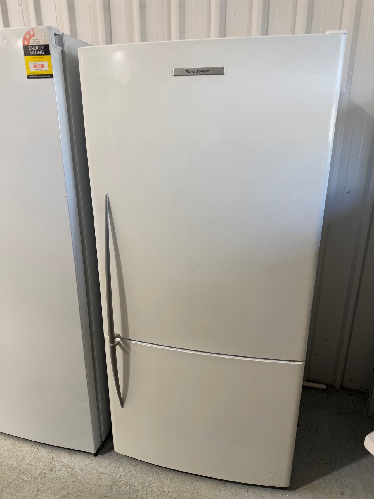 Second hand 519L Fisher &Paykel Fridge
 E522BRE