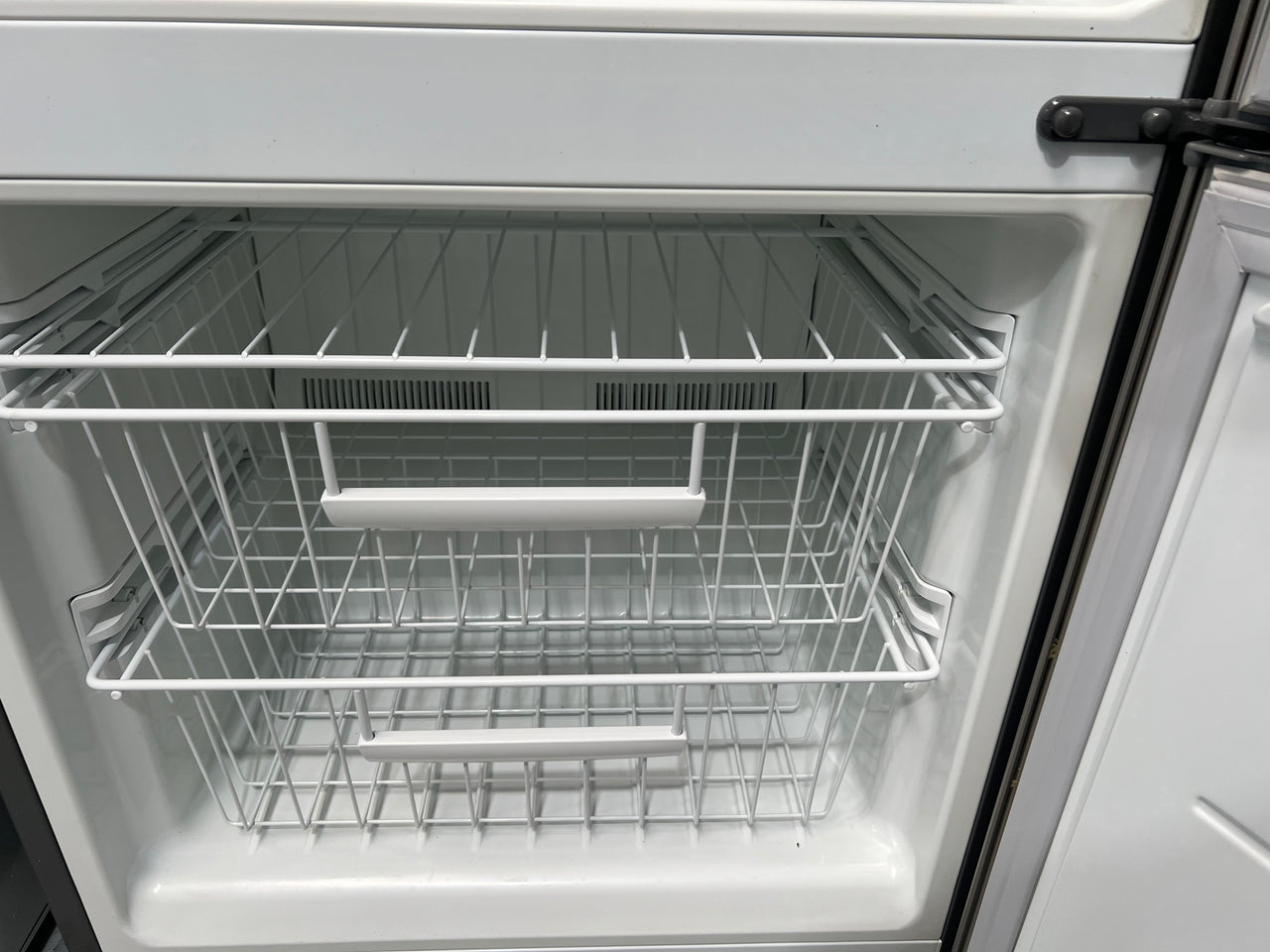 Second hand 430L Westinghouse bottom mounted fridge BJ433V - Second Hand Appliances Geebung