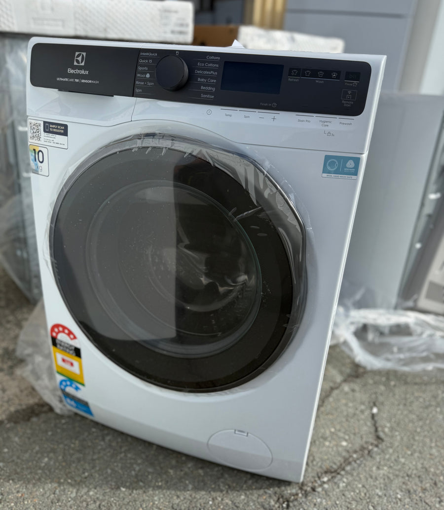 Transportation damaged Electrolux UltimateCare 700 10 kg Front Load Washer – Model EWF1043R7WC - Second Hand Appliances Geebung