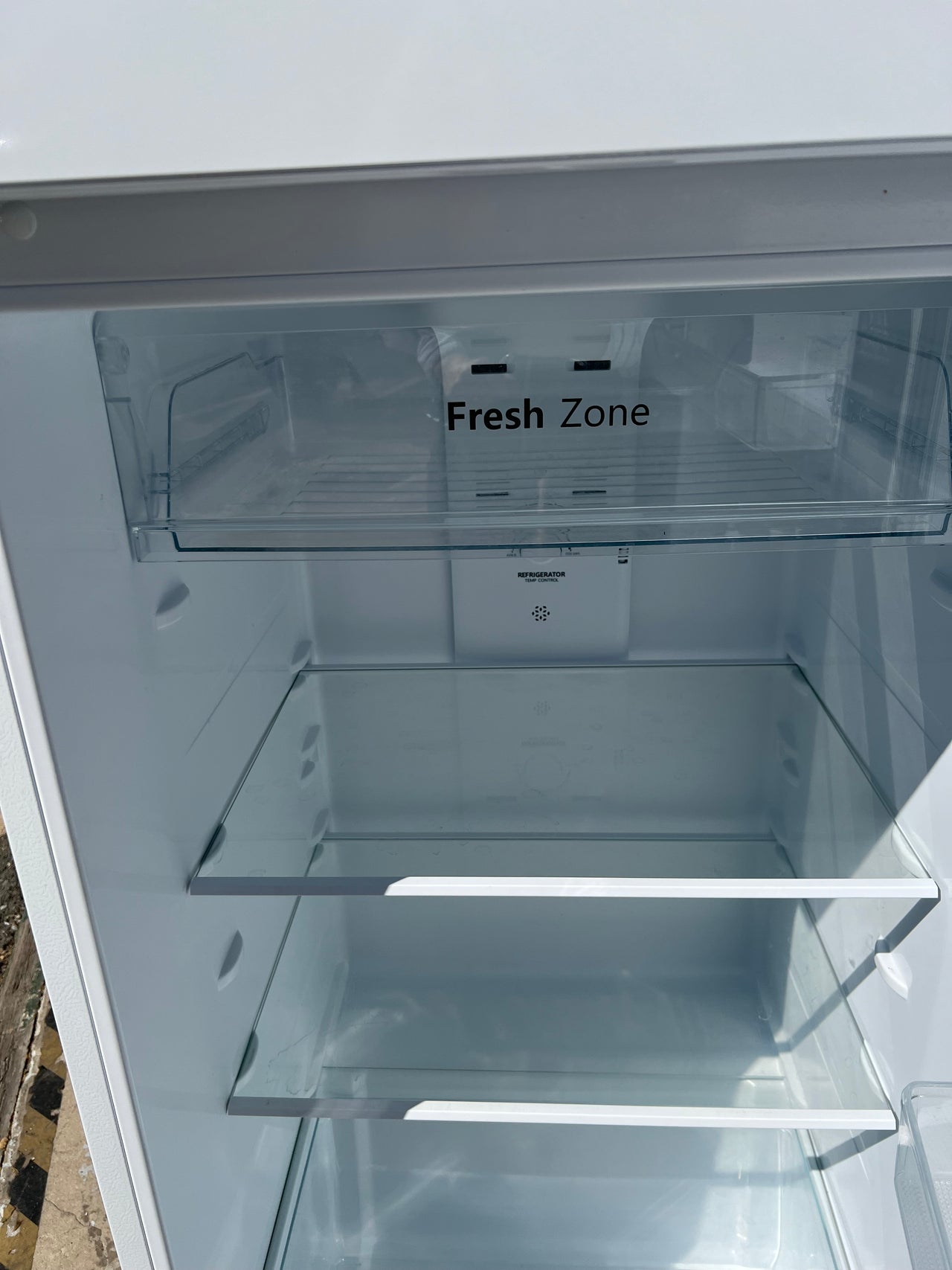 Factory second Hisense HRTF326 326L Top Mount Fridge (White)Mode: HRTF326 - Second Hand Appliances Geebung