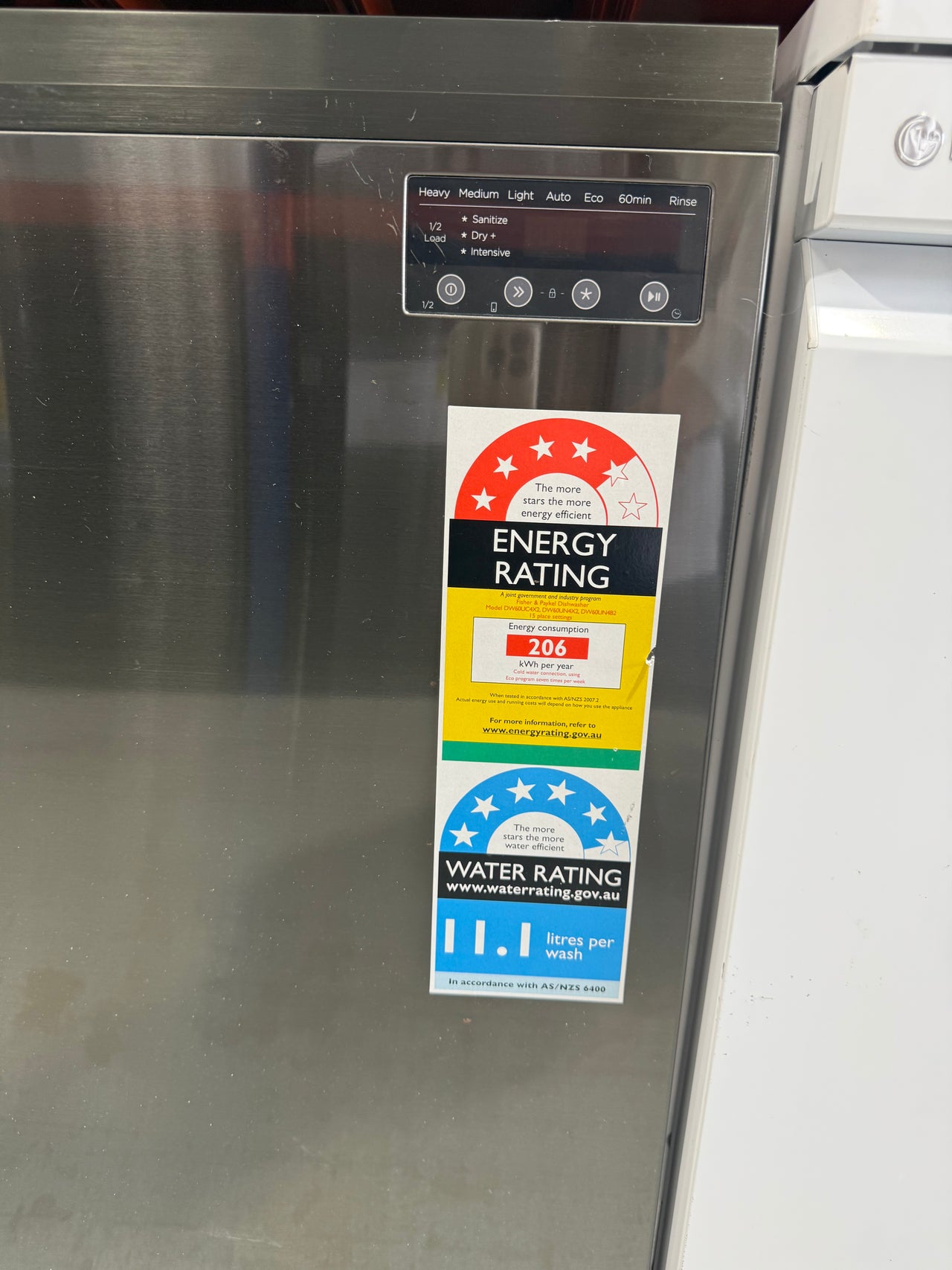 Factory second Fisher&Paykel DW60UN4B2 premium Series 7 Contemporary Built-Under Dishwasher