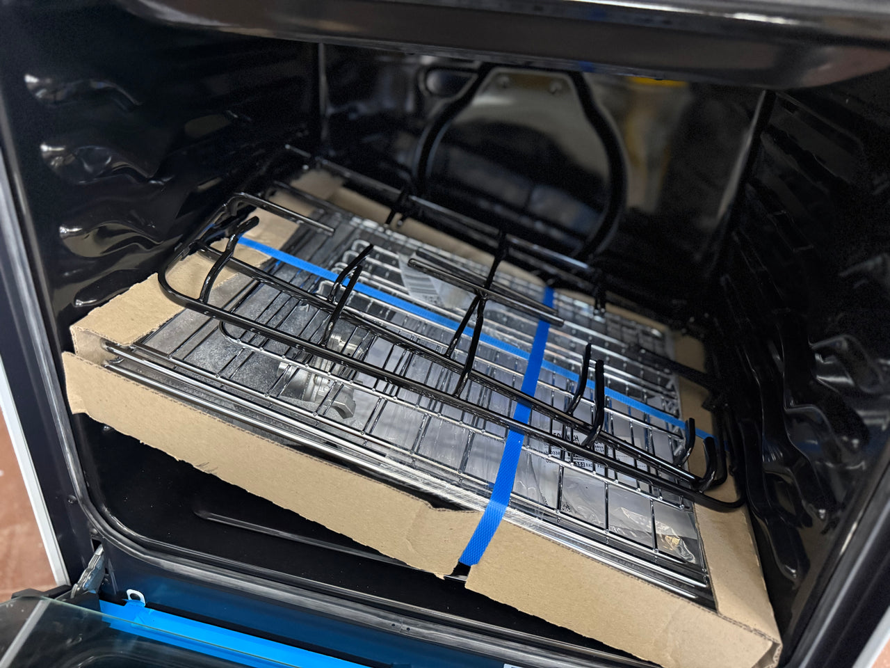 Factory second Chef 54cm Gas Freestanding Cooker CFG503WCH(NAT)